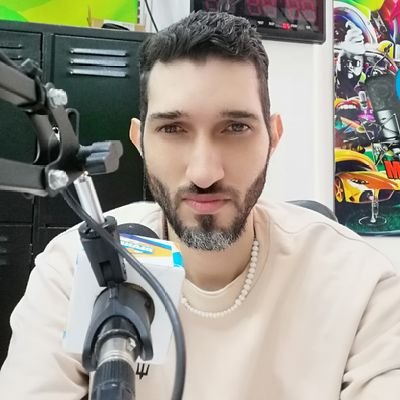 Maxlavoz Profile Picture