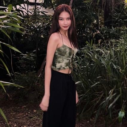 binimyluv_'s profile picture. bat mo natanong?                                                          

 @BINI_PH 🎀              my tahanan lagi.