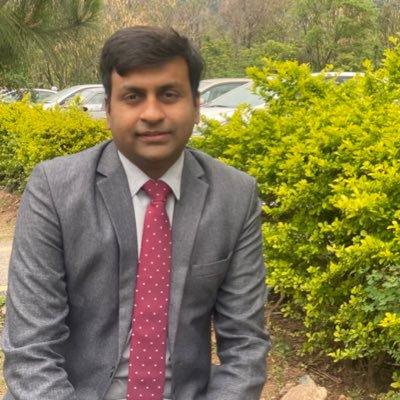 haidersays's profile picture. Engineer-turned-Journalist-turned-Civil Servant (47th CTP)