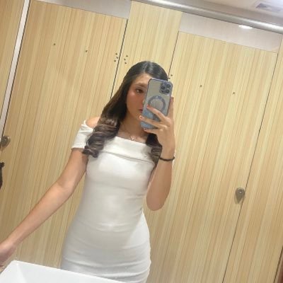 asheeeeey_'s profile picture. 