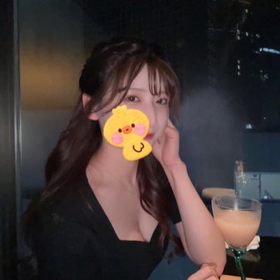 25歳首都圏在住❤/将来のこと考えての今年で大学通ってる人ですw
現看護科コース
悪用と怖いので写真要求はブロックすると思ってください🙏待ち合わせ場所に着いたのちゃんと見てから話しかけます✋→スートーカー防止の為 寂しがりやでサバサバしてるってよく言われます。でも本当は甘えたいだけ