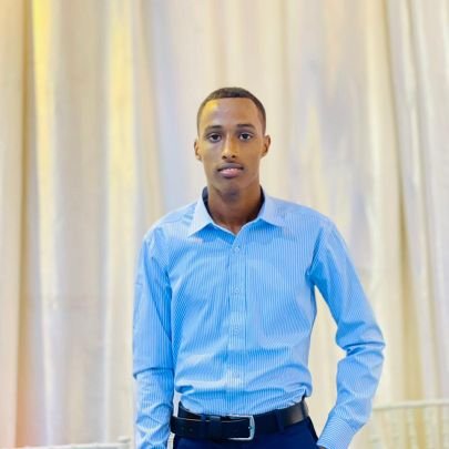 Nomad.Interested in politics.A student at the Somali National University (JAAMACADA UMADA) studying at the Faculty of Medicine and Surgery. Thank God