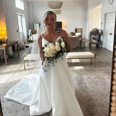 abbiemoneil's profile picture. Joshua 1:9|| UNG Basketball Alumni 💙