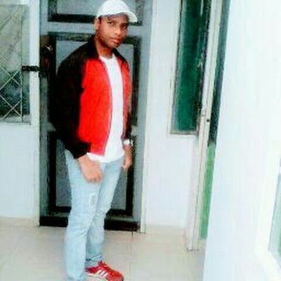 Cristob53352123's profile picture. 