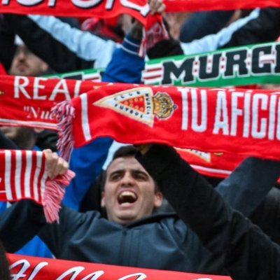 Aficionado y abonado al Real Murcia. Cómo una sola alma. ♥️