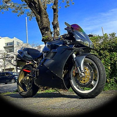 無言フォローすみません! バイク作る中坊ですがよろしくお願いします!やっと中3ですめっちゃ初心者です と思ったら高校生になりそうです