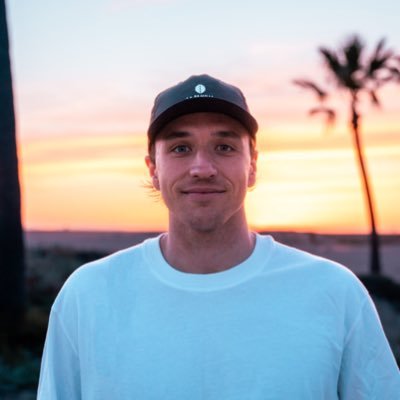 nickbeaup's profile picture. Founder @yerbamateina 🧉