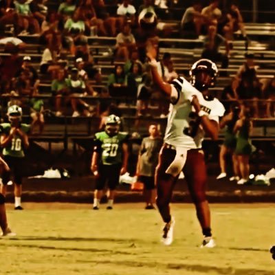 6’1 200lbs-Quaterback,squat-335,bench-210,powerclean-215 Check out Treaver Emberson on @Hudl https://t.co/ps41HQ6jJ2 #hudl