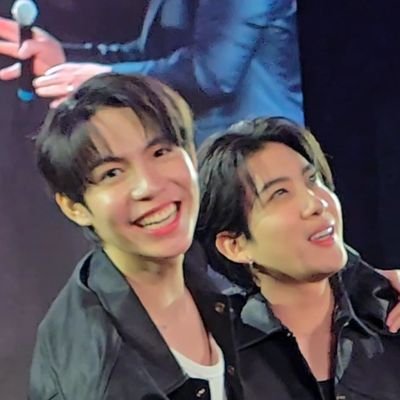 NicoleLilSpace's profile picture. Nicole (Shan)
🎈 🐈&🐈‍⬛🎈
Som Som & Cassiopeia