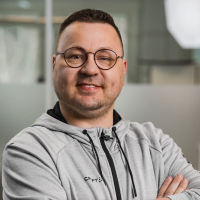 Heikki_Lampinen's profile picture. Kahdenmaan kansalainen  ✝️ #urheilu #politiikka