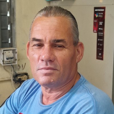 Jefe del Departamento de la Unidad de Aseguramiento a la Educación Municipal en Las Tunas, Cuba.