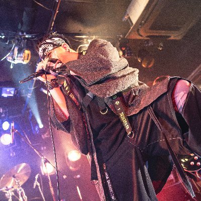 ライブの写真撮ったりその他諸々音楽周りの手伝いとか、稀に歌も。 趣味でイベントもやってます@OMTevent_info