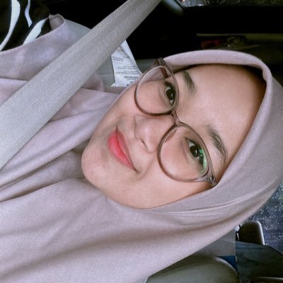 vivininia's profile picture. 