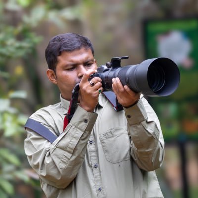 Nature lover, foodie, fashion photography, wildlife, music, birder. Always on the hunt to find something new. Pictures i post are all clicked by me.