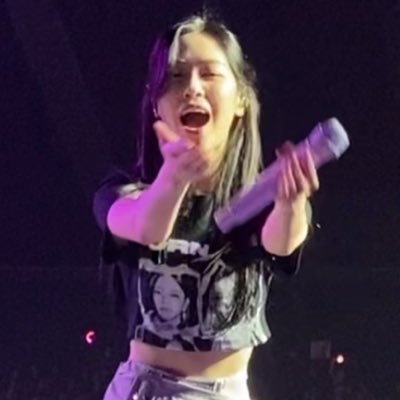 ryujin told me she loves me and blew me a kiss 😋😁@saurlucky