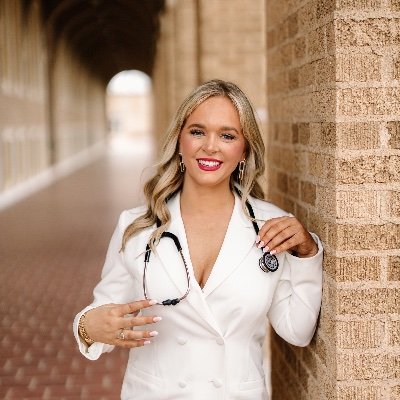 jjtann's profile picture. praise the one who payed my debt!