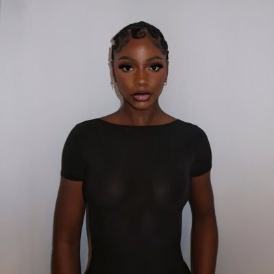 stylist, model and artistic director #barbz4life 🎀 #blackgirlmagic