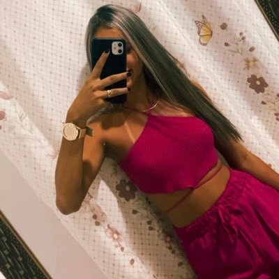 L_aviniaa's profile picture. ☯️