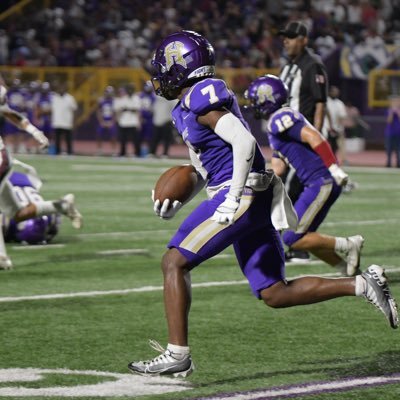 Athlete🏈 DB 5’11 170 Hahnville High School 💜💛 IG:Mosthatedwill.1k