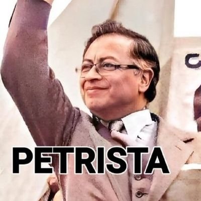 Petrista, progresista y amante de la lectura.