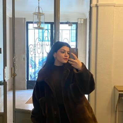 saturnered's profile picture. queer lil girl who happens to be a leo and enfp (she/her) 🇲🇺