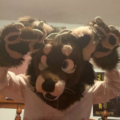 🖤 20 🖤 he/it/pup 🖤 💀neurodivergent + disabled💀 💉public health + fine arts student🖌️ 🏳️⚧️transmasc 🏳️⚧️ 🥀punk sfw artist🥀 banner @lilygolem666