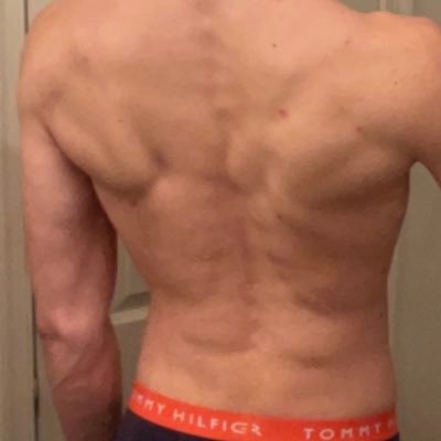 Tall, fit and vers in the DMV. Former frat bro. New to X, hmu