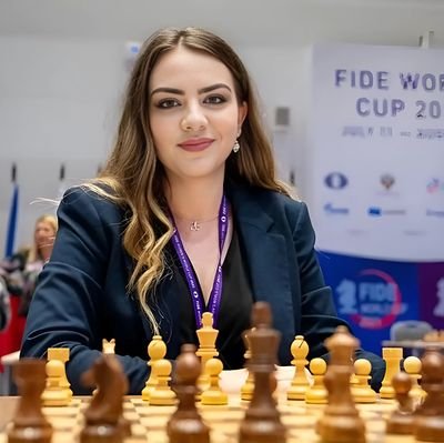 Women's Chess - World - QUEEN 👑