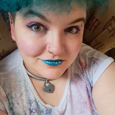 Polyamorous, bi, and almost always ready to cry.
26, they/them (or xe/xem if you're fancy), economically inactive and devastatingly attractive