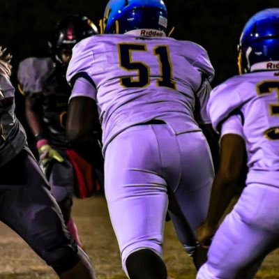 HTHS Football | 2026 | 4.0 GPA | 6’0” 265 | DT, G, T #51 |    Email:Travis.woods200@gmail.com