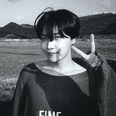 my only loves @cigsfrex @Daissyjjk,@vicnjsj,@Monsseb1, @Vale18913,@najimekjso, @_ttjjy, @teteazulitop,@jhopesmiiless,@flufiesJK♡
#JHOPE #제이홉 #정호석( #방탄소년단 🏡)