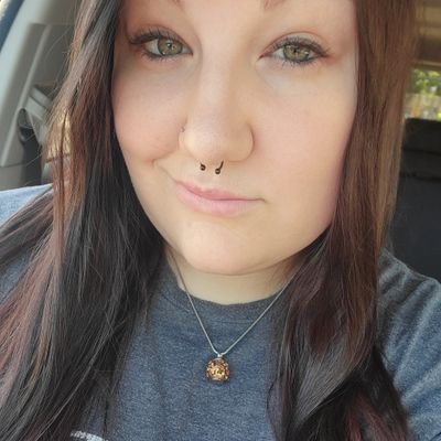 31. Mom & Wife. Lover of cats, coffee, good people, kind words & Dragon Age 💚🐉