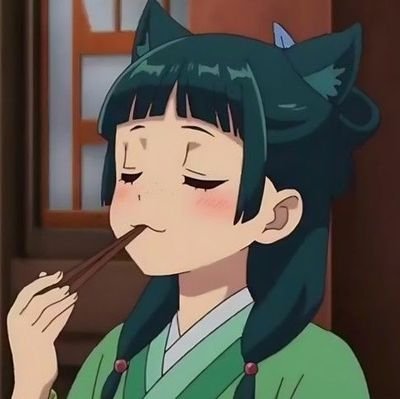 El gato se llama Tarö, no se vende
y la bebé Yumi, no la webeen es una princesa