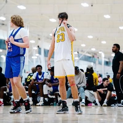 Class of 2025 6’10 C/PF Contact (513)-302-9146 GPA: 3.6