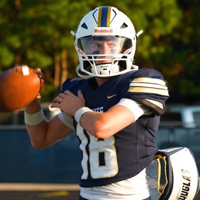 Reinhardt University CO 2029| Pos:QB| Height 6’0| Weight 160| https://t.co/FxnchCGR7c| 404-293-1083