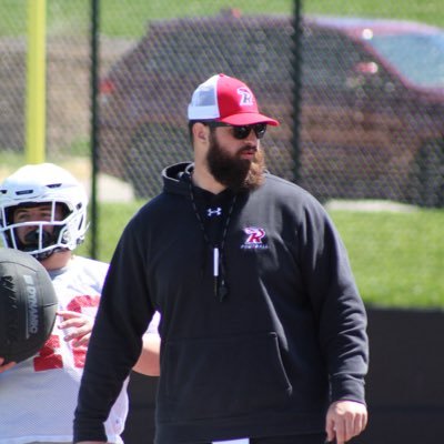 OL Coach / Run Game Coordinator @RiponRedHawkFB | Former UW-Oshkosh Football OL #BeRed #US