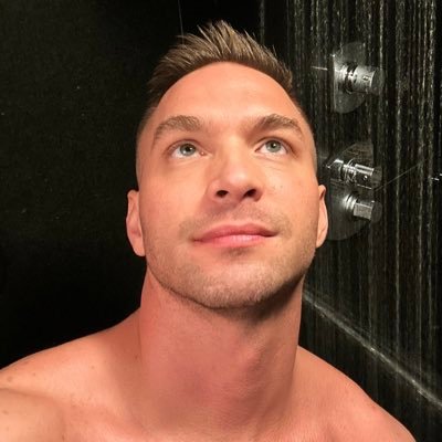 Enjoy my opinions and nudity -Semper Fi- 🏳️🌈 https://t.co/o82GjUbier