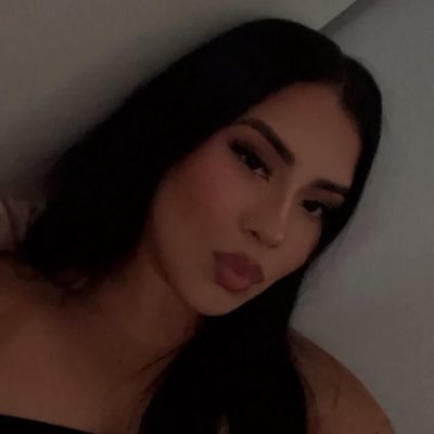 karinaavalencia Profile Picture