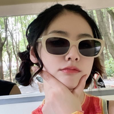 LunettaZhaoyue Profile Picture