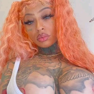 Hi dm me kind and honest I do all kind of fun I want someone loyal and obedience