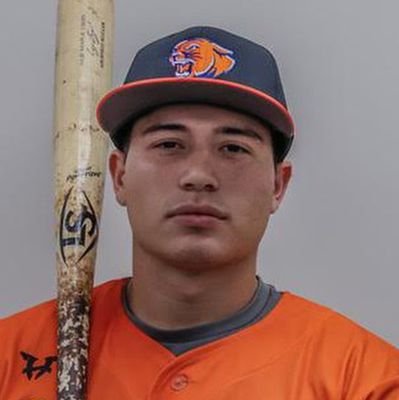 Venezuelan player 🇻🇪
HCC 🇺🇸🧡
God is my guide
Outfield/catcher
5'10

182 lb