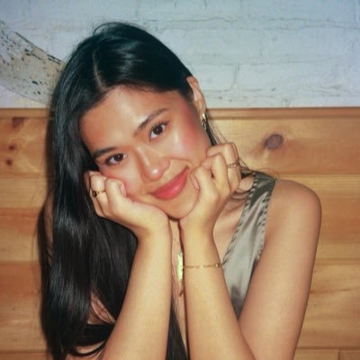 lovechristion's profile picture. of love & a sound mind // storyteller.