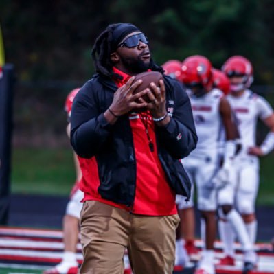 UCF Alum ⚔️⚡️| Head Track Coach @WinderDoggs | Linebackers ⚒️⛓️