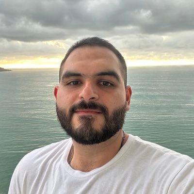 juandecss's profile picture. Am i retarded or am i just overjoyed?