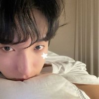 rizπ» (@sugarlychan) 's Twitter Profile Photo rizπ» (@sugarlychan) 's Twitter Profile Photo
