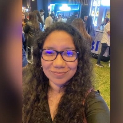 Estefany Barrientos Profile