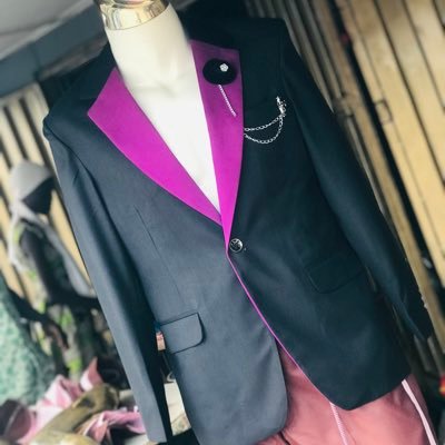 I am a tailor man I can help you do anything about clothes 🙏🙏🙏