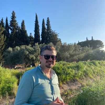 ahmtyavuzer's profile picture. Küme düşen takımın en golcü oyuncusu...