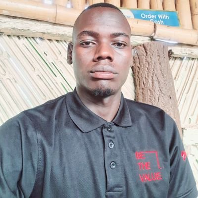 business man ,footballer,works at Cocacola beverages uganda  and content creator📸🎵🎹