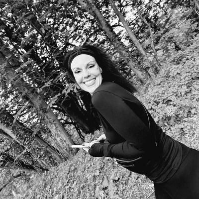 AmyJaneGilbert's profile picture. Mama. Country Music Lover. Yogi. Wild Swimmer. Hiker. Adventurer.